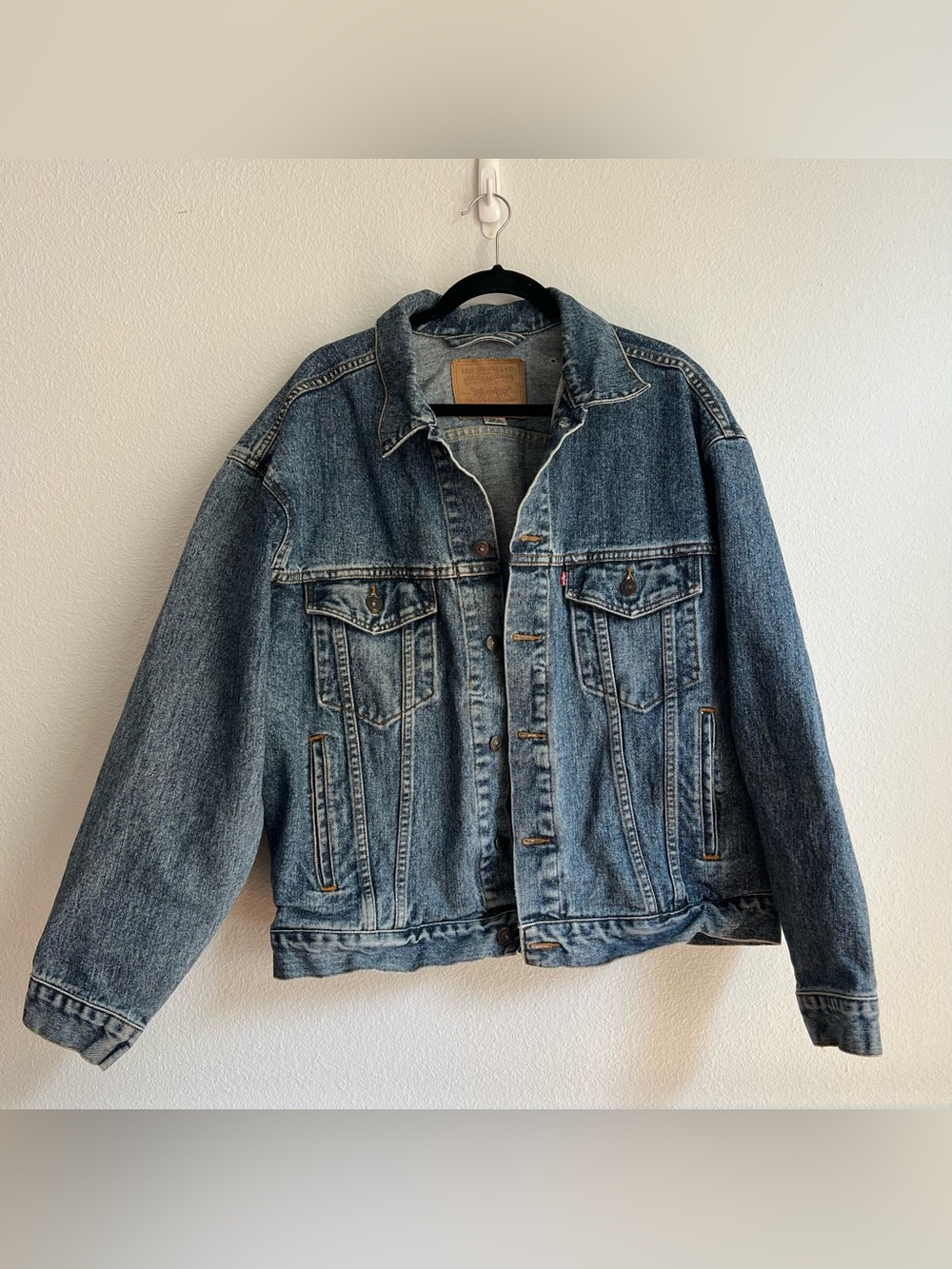 Vintage Levi’s Medium Wash Blue Jean Trucker Jacket Early 90s